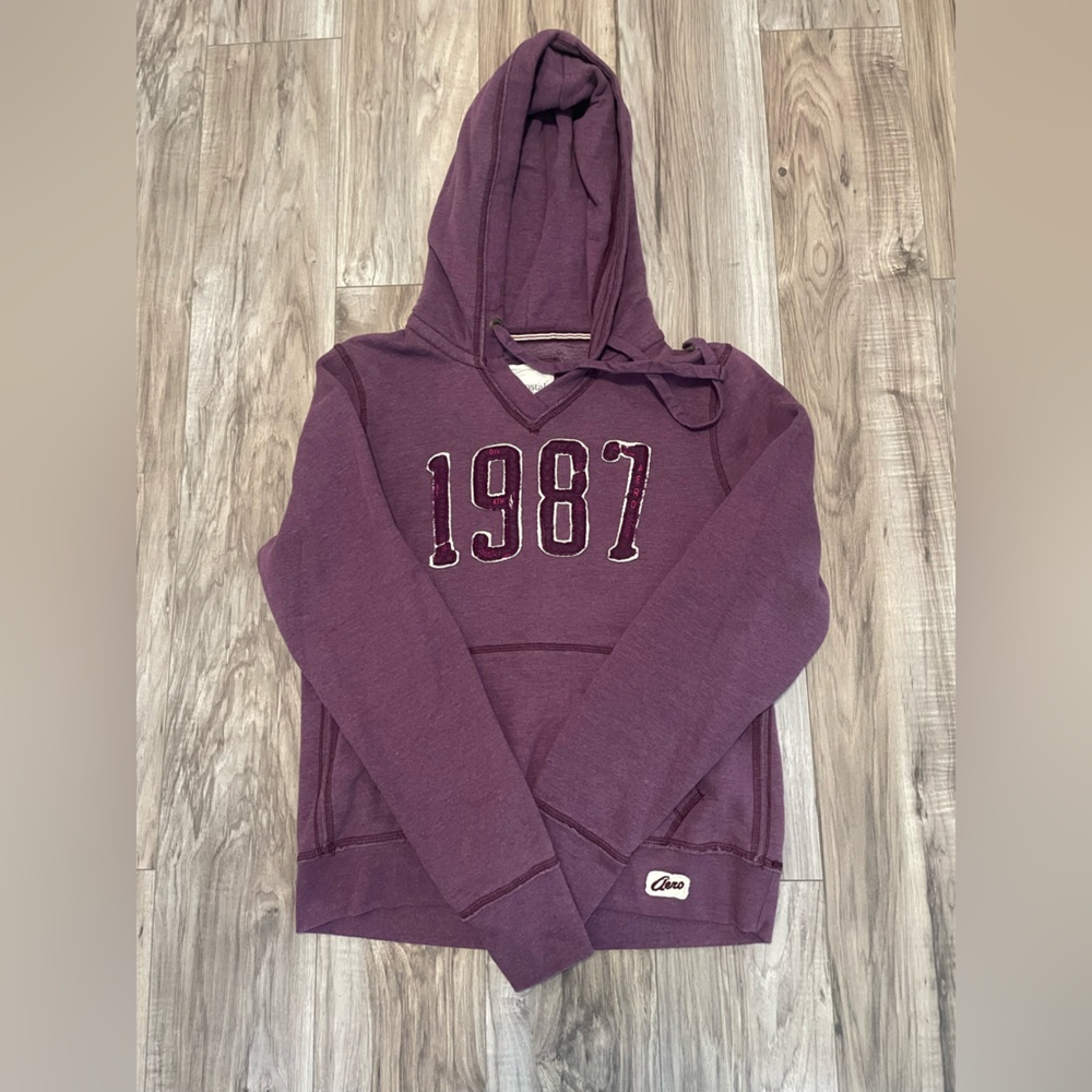 Aeropostale Purple 1981 Graphic Juniors Hoodie (XL)
